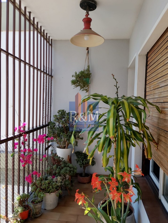 ALTA CORDOBA: CASA PH EN PLANTA ALTA