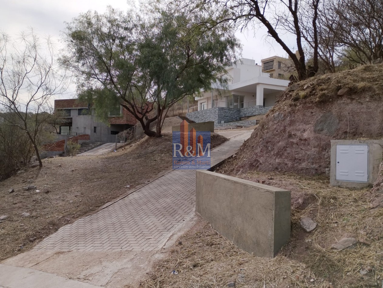 CUMBRES DEL GOLF: CASA 3D MODERNA VISTA MONTAÑAS