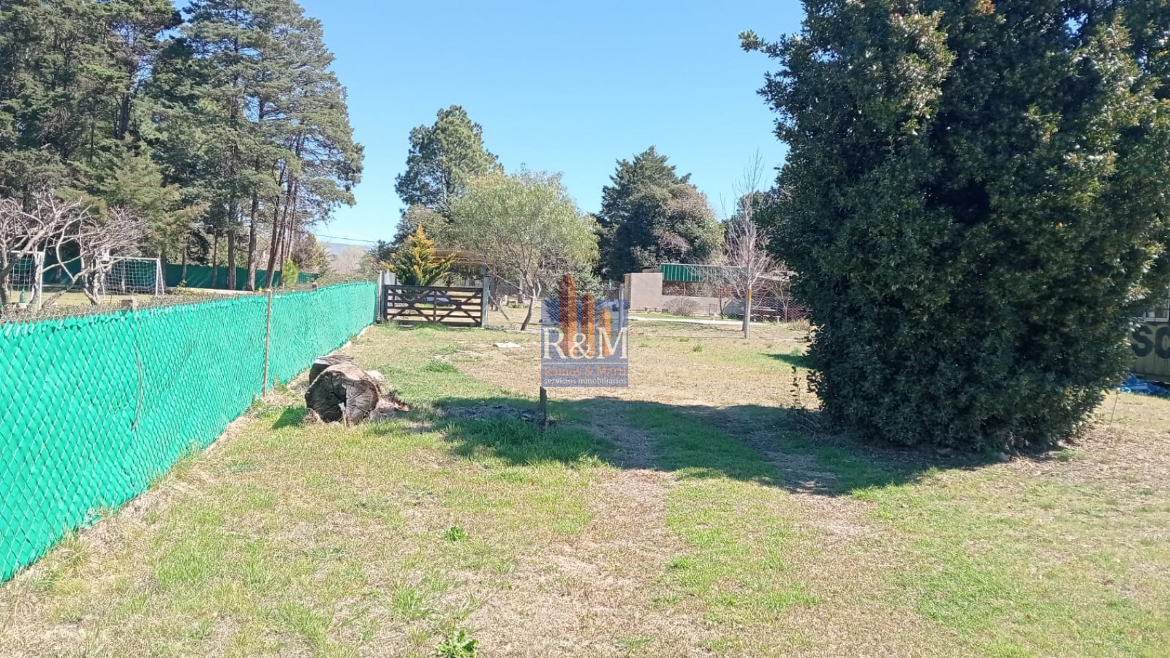 POTRERO DE GARAY: CASA 2D CON PILETA + DPTO MONO