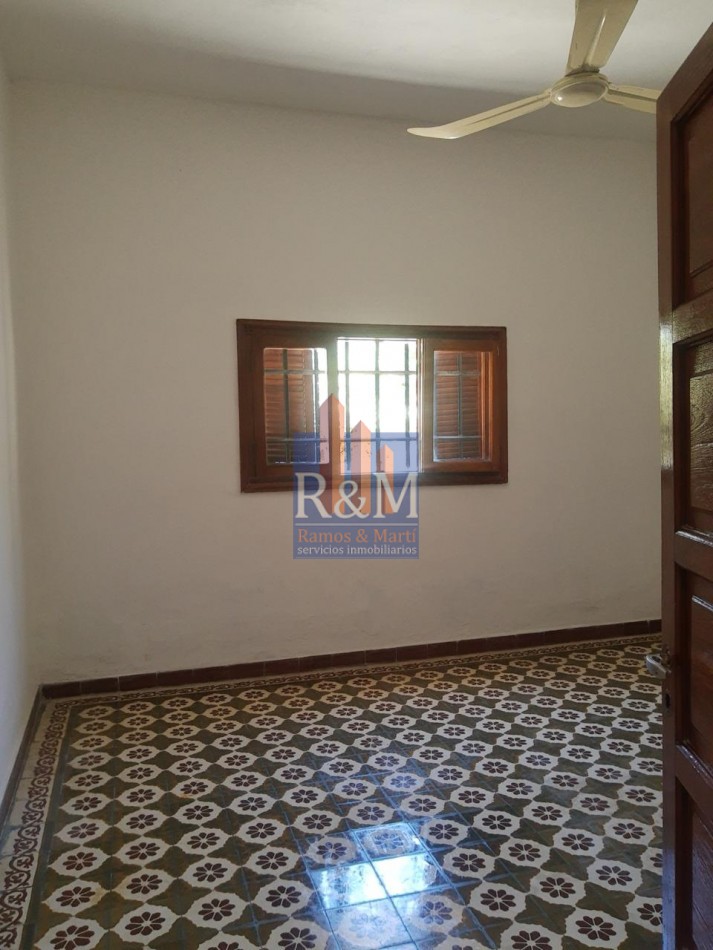 SAN VICENTE: CASA 3D Y 14 COCHERAS