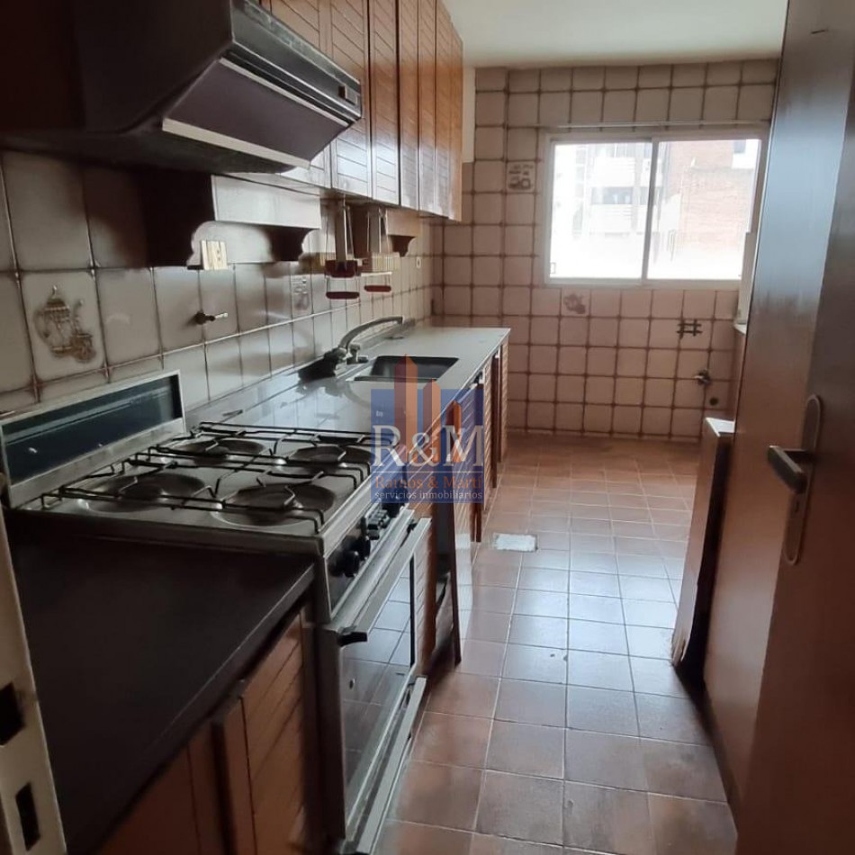 CENTRO: DPTO 2D, 3B Y COCHERA