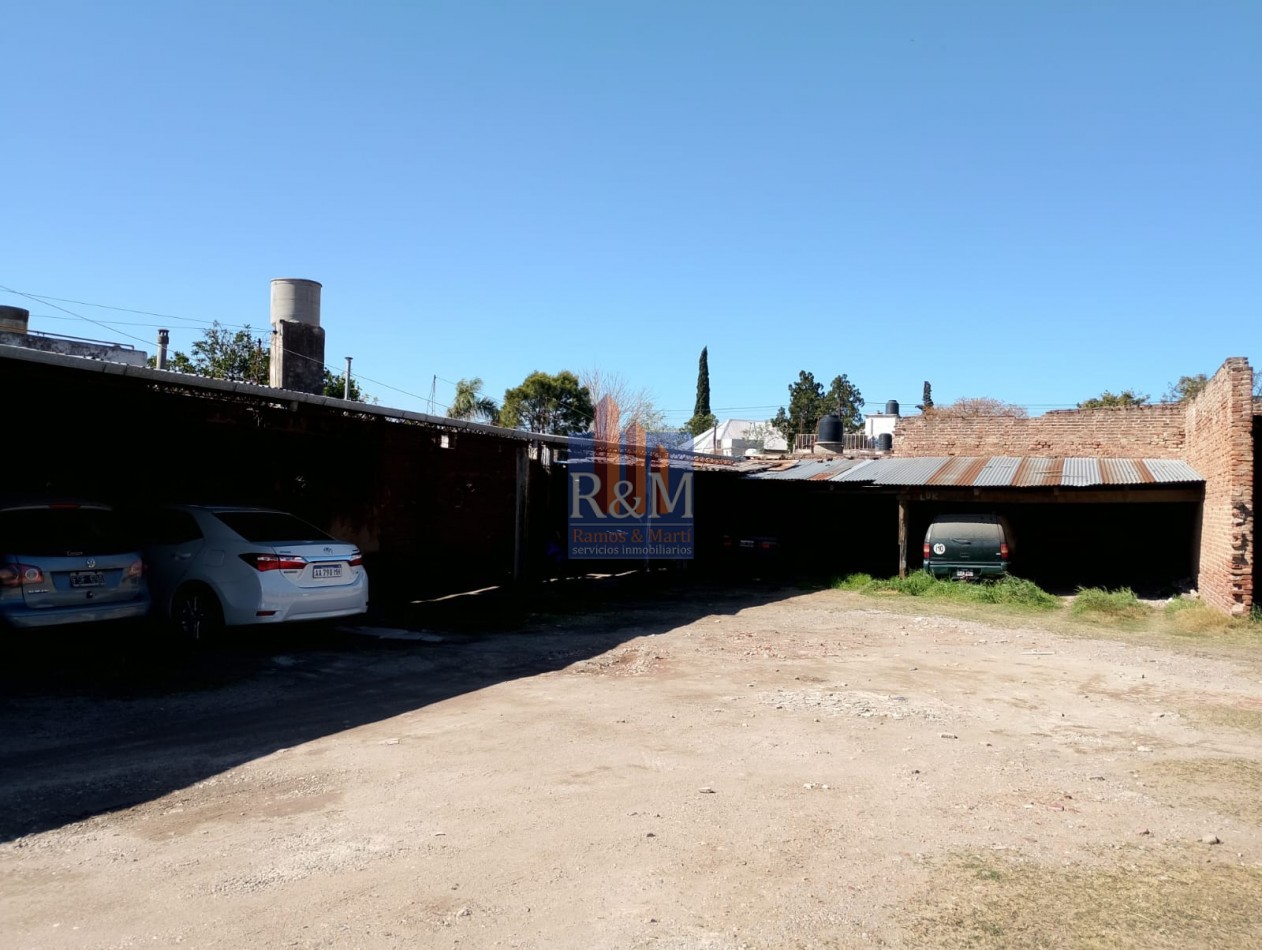 SAN VICENTE: CASA 3D Y 14 COCHERAS