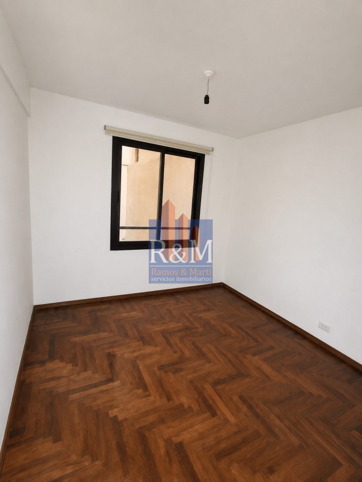 NUEVA CORDOBA: DPTO 2D CON BALCON Y ESCRITURA