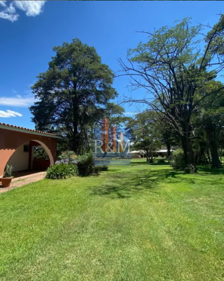 SALSIPUEDES: CASONA 8D Y 4B + SALON