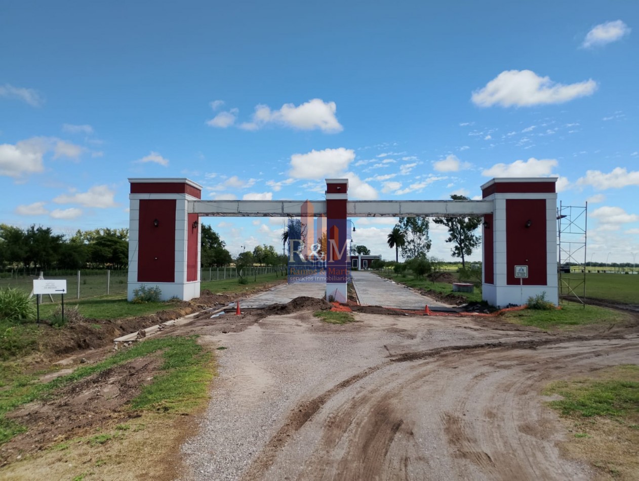 MONTECRISTO: LOTES BARRIO CERRADO CON MINIMA ENTREGA