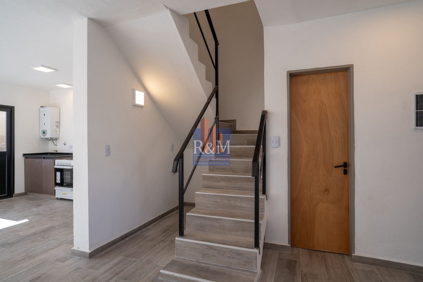 DOCTA: DUPLEX 3D, 2B Y ASADOR - A ESTRENAR