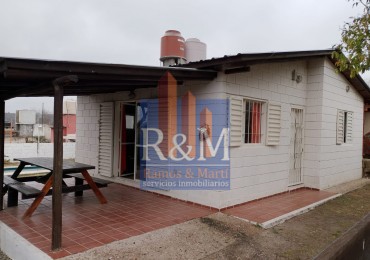 VILLA CAEIRO: CASA 2D CON PILETA